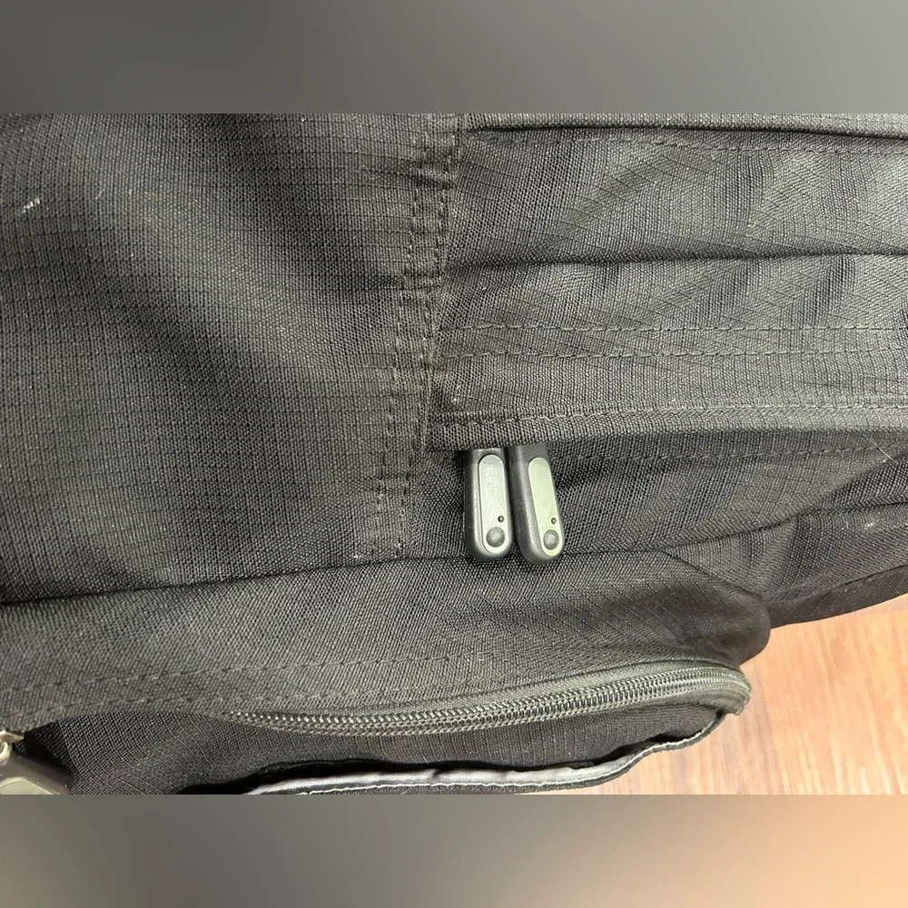 Samsonite‎ 2007 Classic 75202 Black Backpack Multiple Compartments
